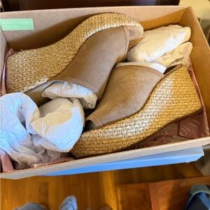 Johnston & Murphy Tan Woven Espadrille Platform Mules